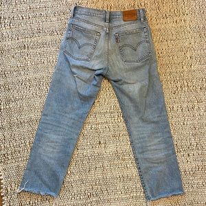 Levi’s Button-fly Crop Denim. Size 26.